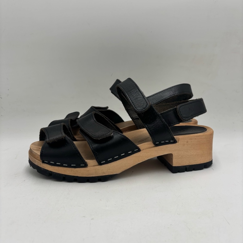 Swedish Hasbeens Women’s 40 Black Leather Cross Tracta Flat Sandals